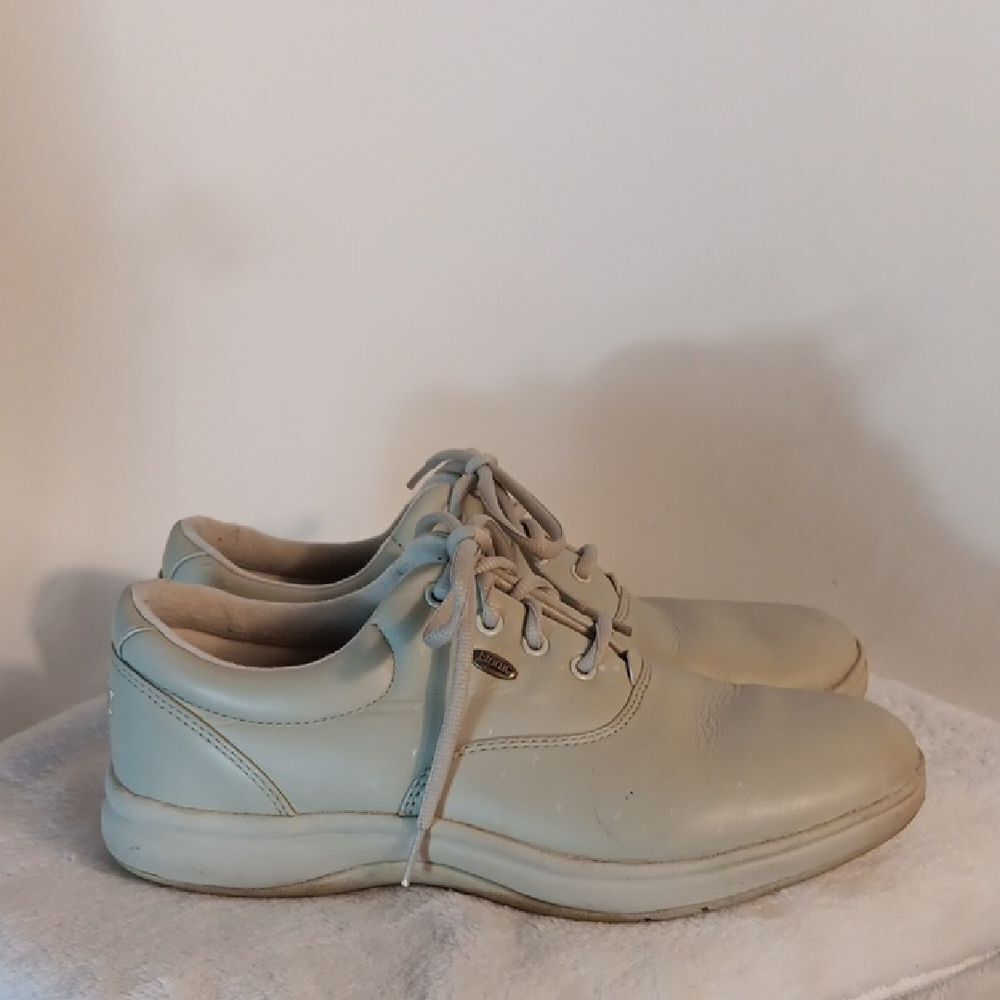 Etonic Cream Leather Shoes